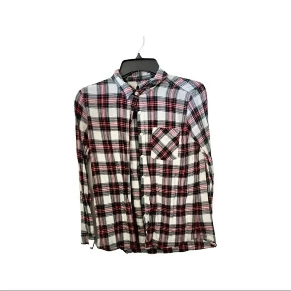 Girls Gap kids white, red, green and black flannel size XXL